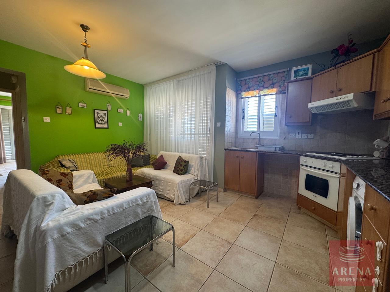 1-APT-IN-DERYNIA-9788-1-2