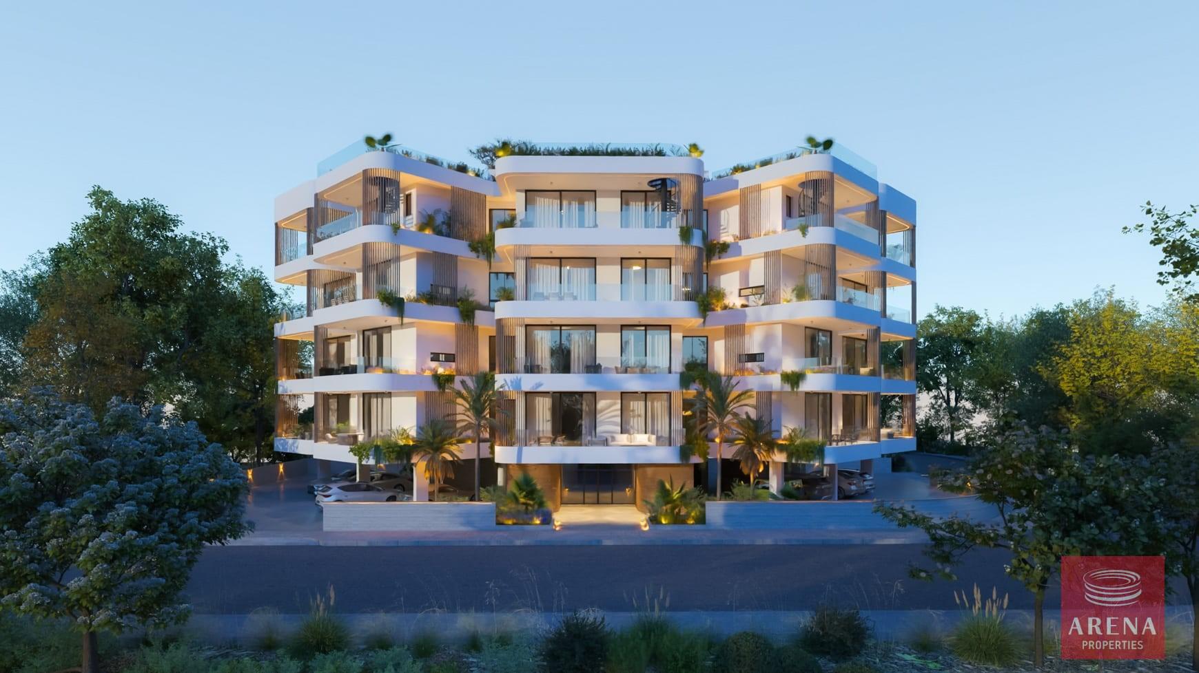 1-APTS-IN-LIVADIA-8611-5