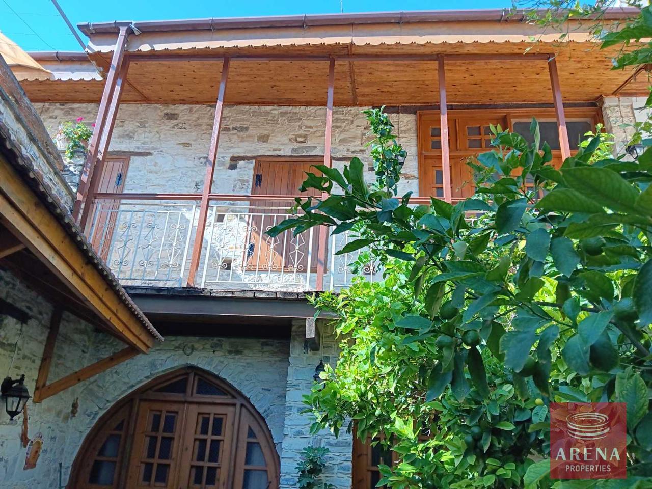 1-HOUSE-IN-LEFKARA-8219