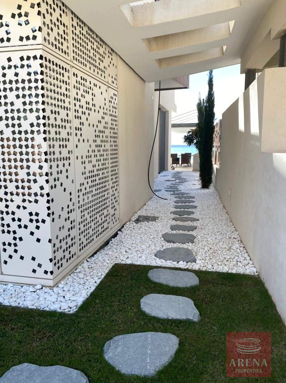 1-VILLA-CHLORAKA-9703-10