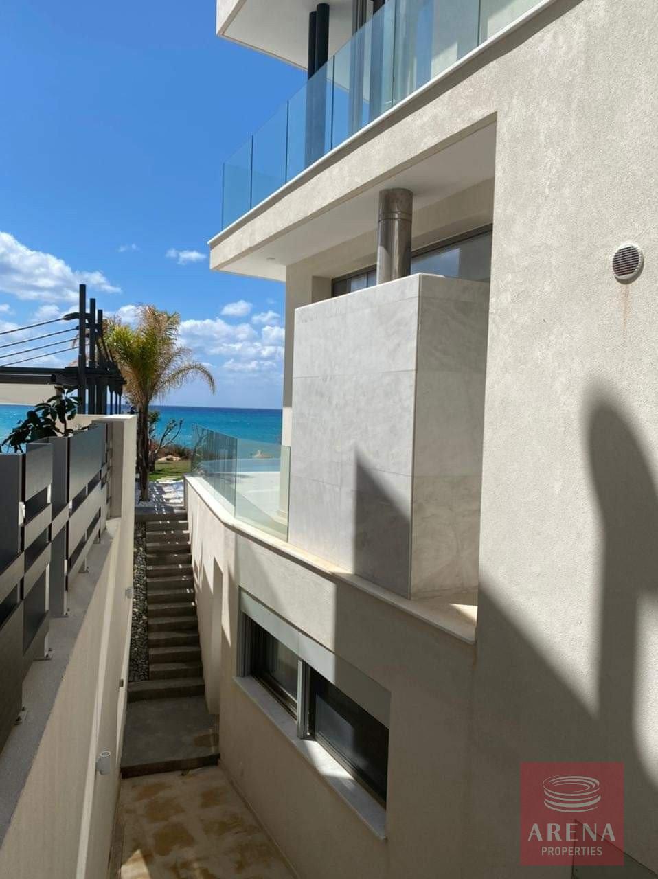 1-VILLA-CHLORAKA-9703-15