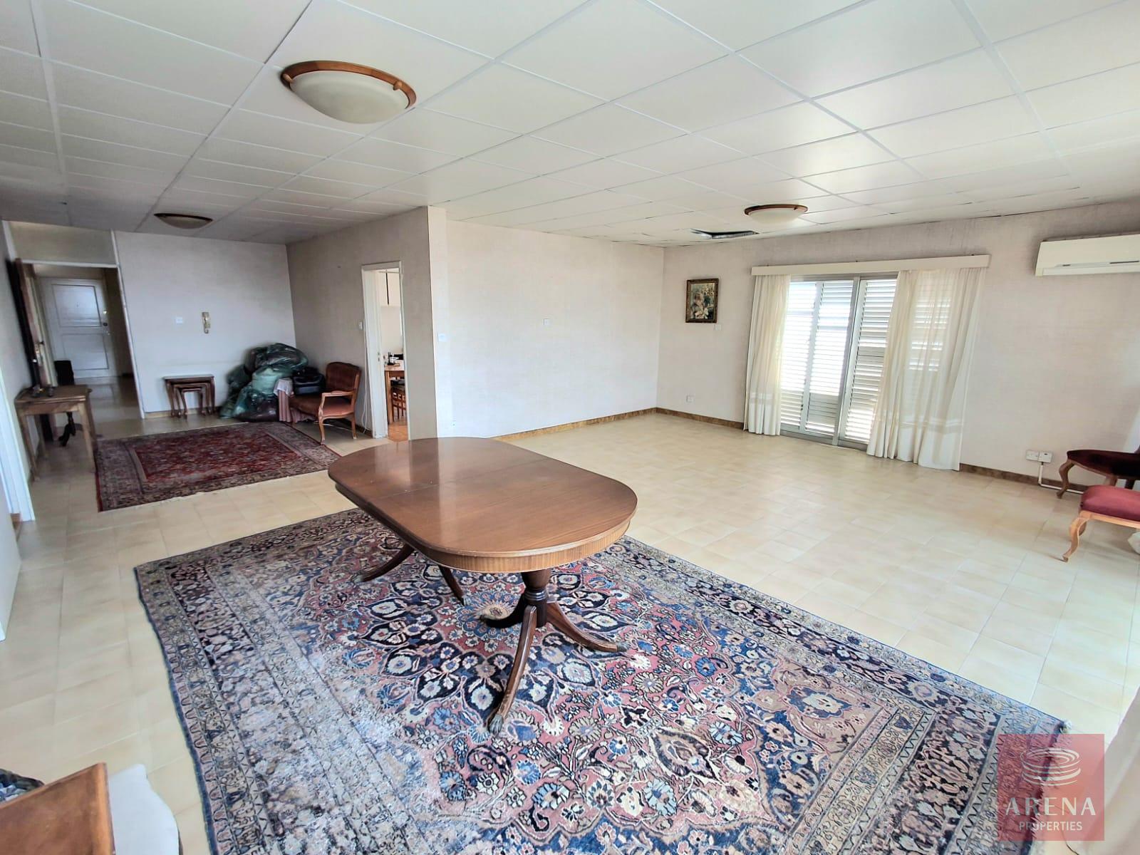 1-apartment-in-makenzy-9728-7