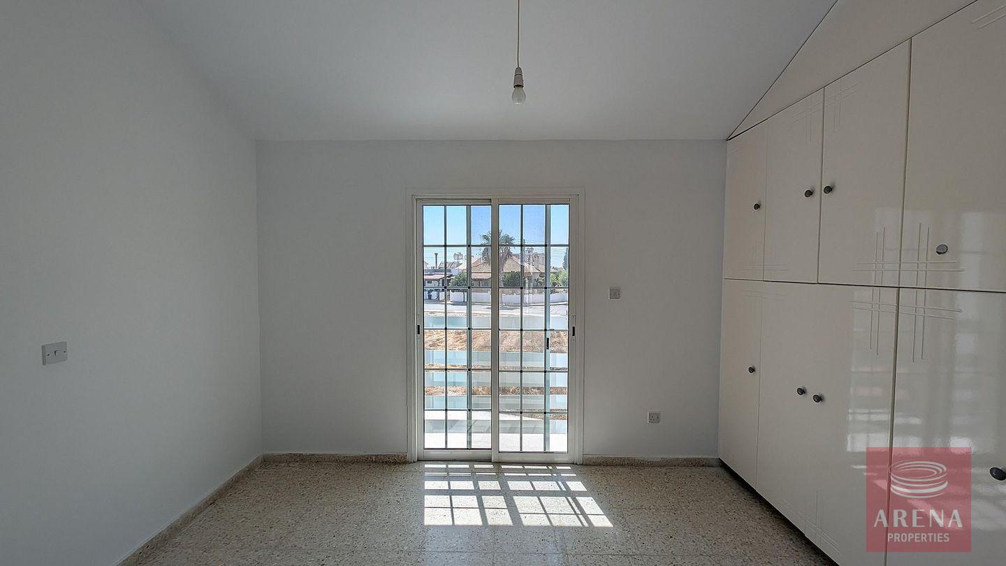 1-th-paralimni-10157-9-5