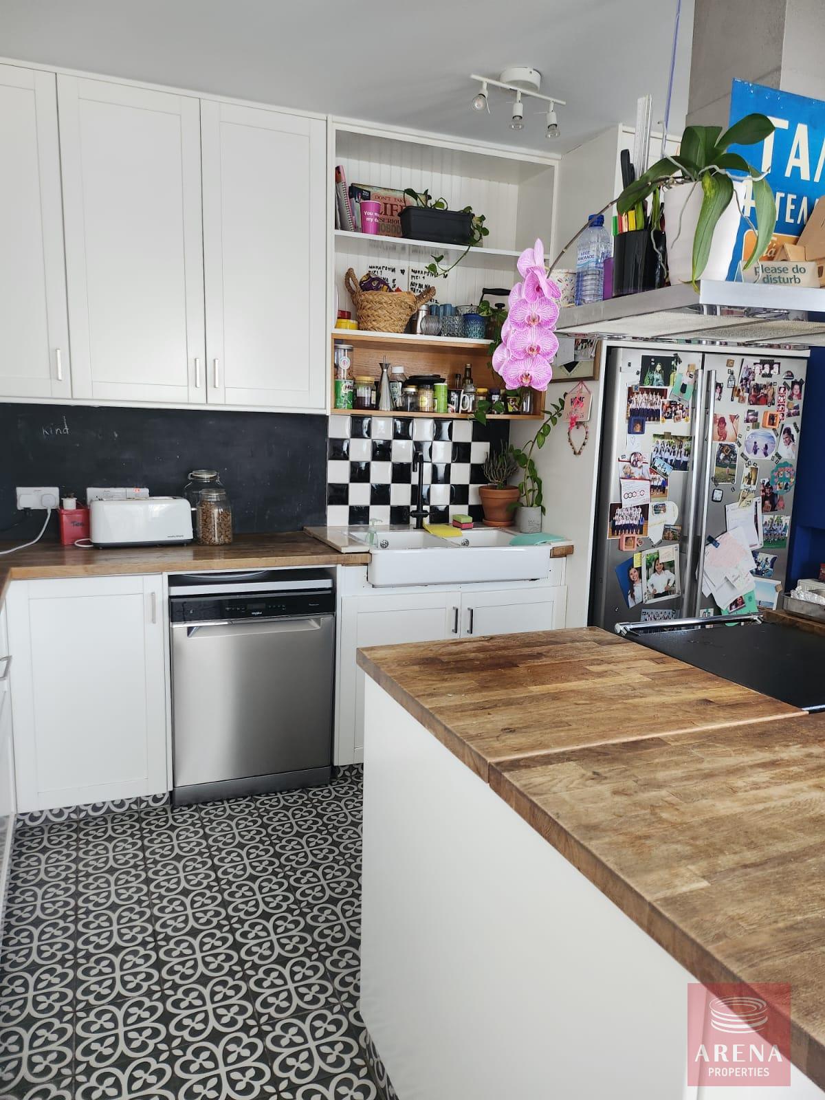 1-villa-larnaca-10230-4-5