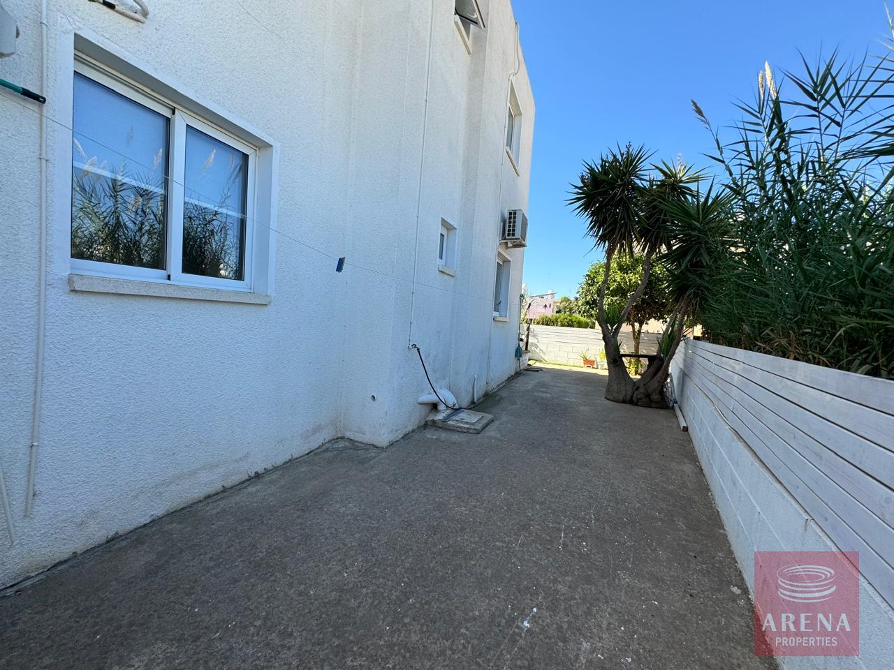 10-2-BED-APT-PARALIMNI-6217-1