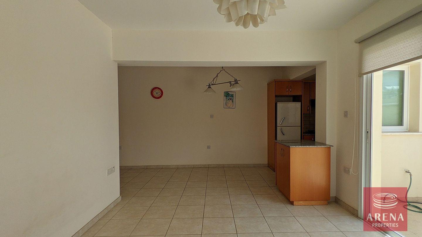 10-2-bed-apt-in-paralimni-7128