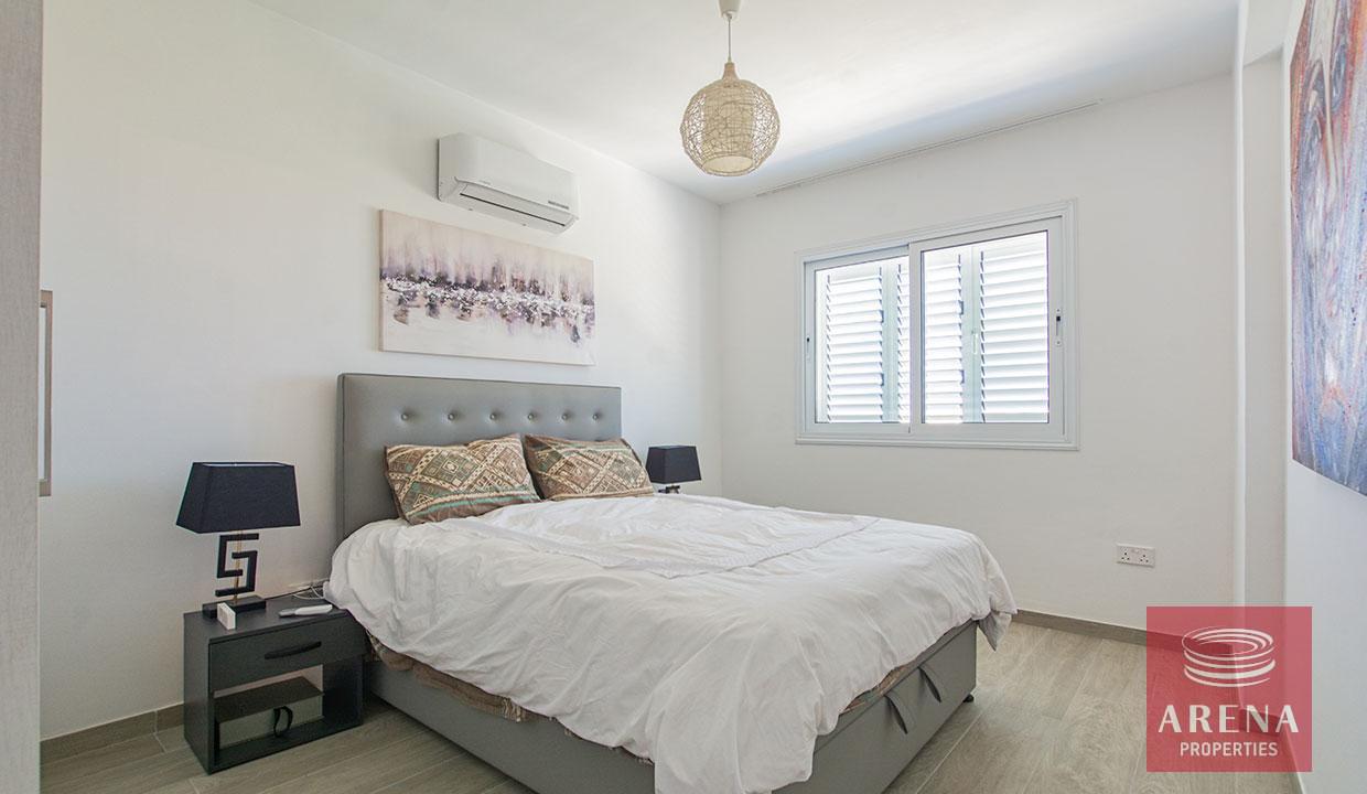 10-2-bed-apt-in-paralimni-7960-1