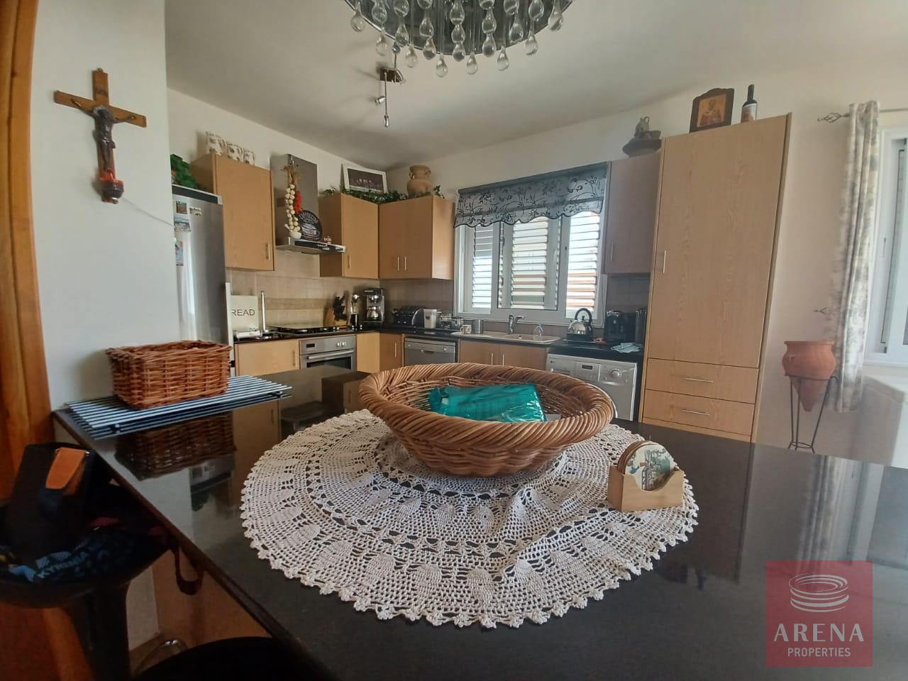 10-3-BED-VILLA-IN-AVGOROU-7036-1