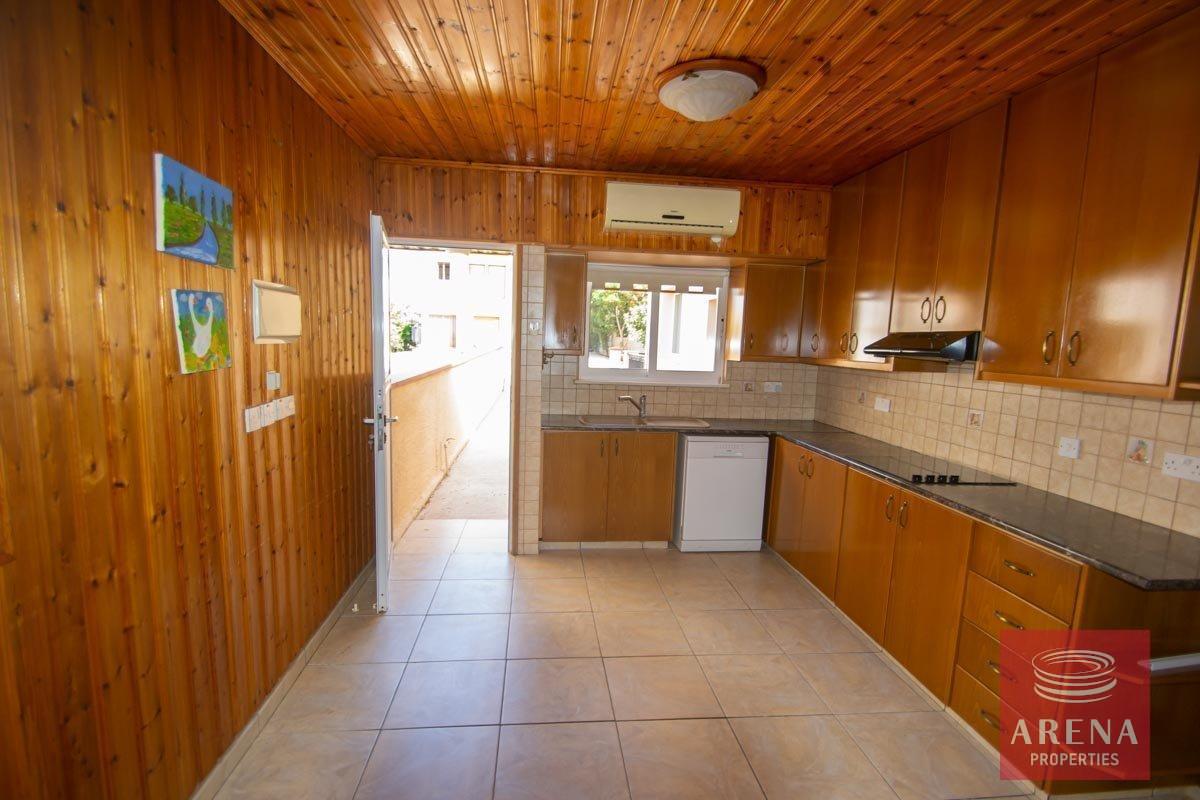 10-House-in-Paralimni-5409-2