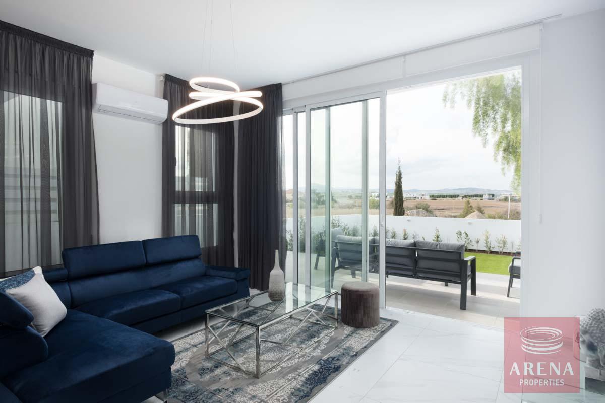 10-Link-Det-Villa-in-Dromolaxia-6184-1