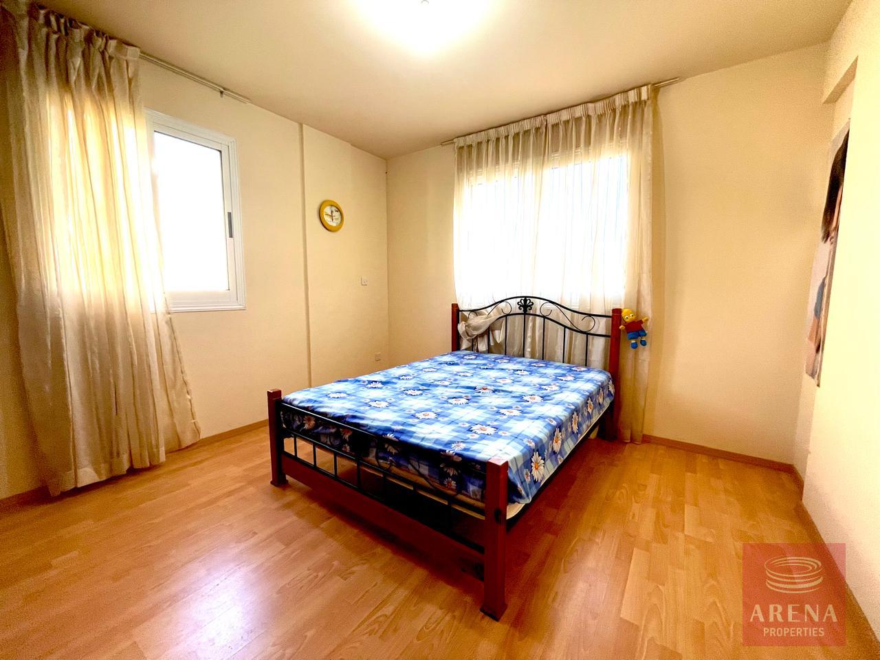 11-2-BED-APT-IN-LARNACA-8653-1