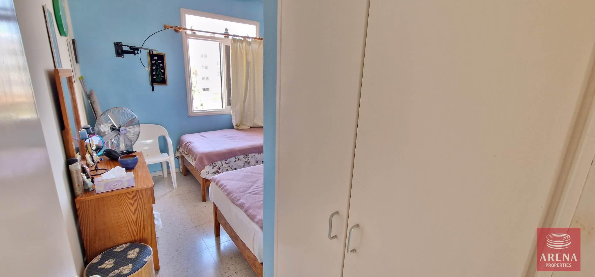 11-townhouse-in-Oroklini-7005