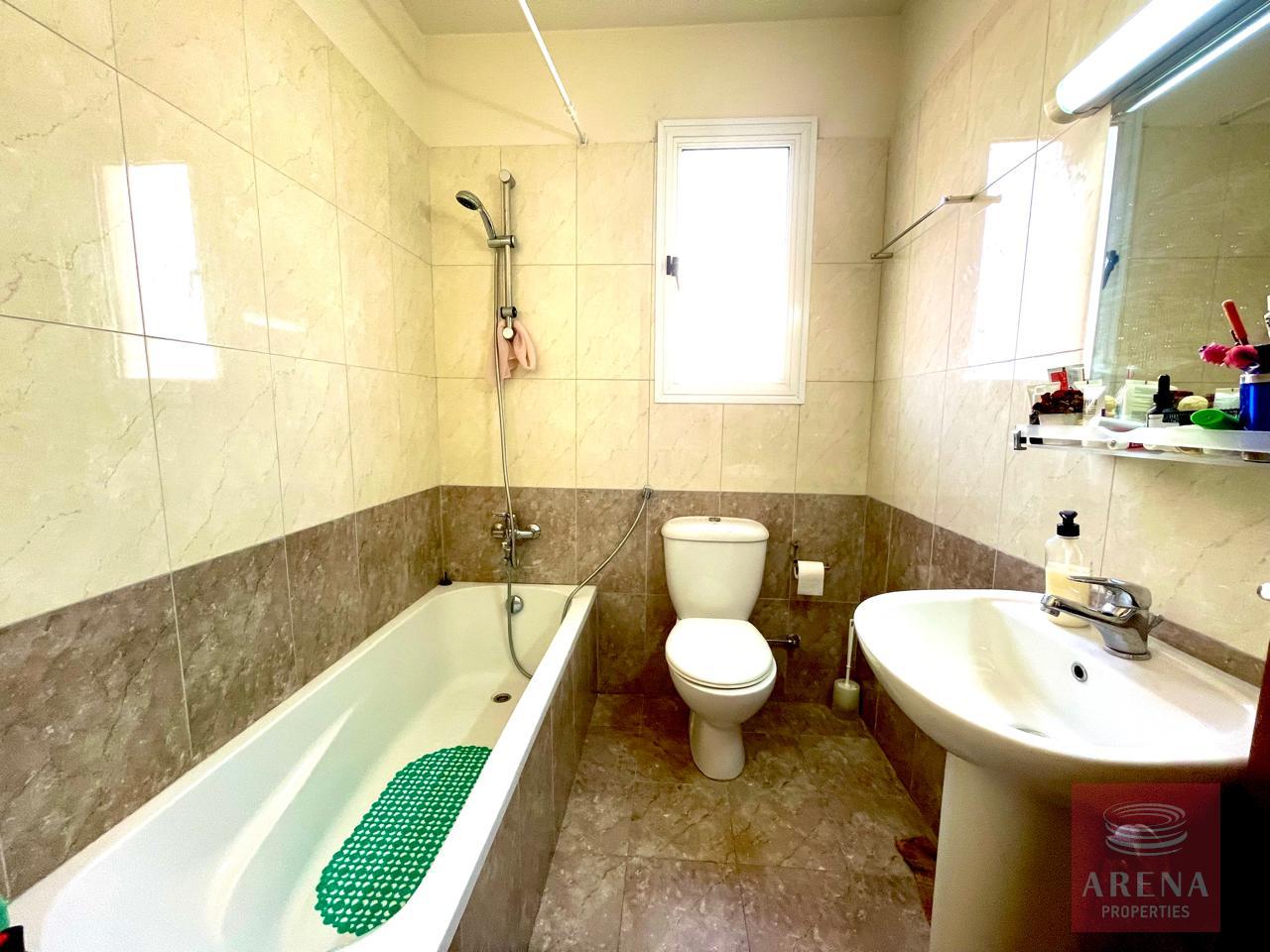 12-2-BED-APT-IN-LARNACA-8653-1