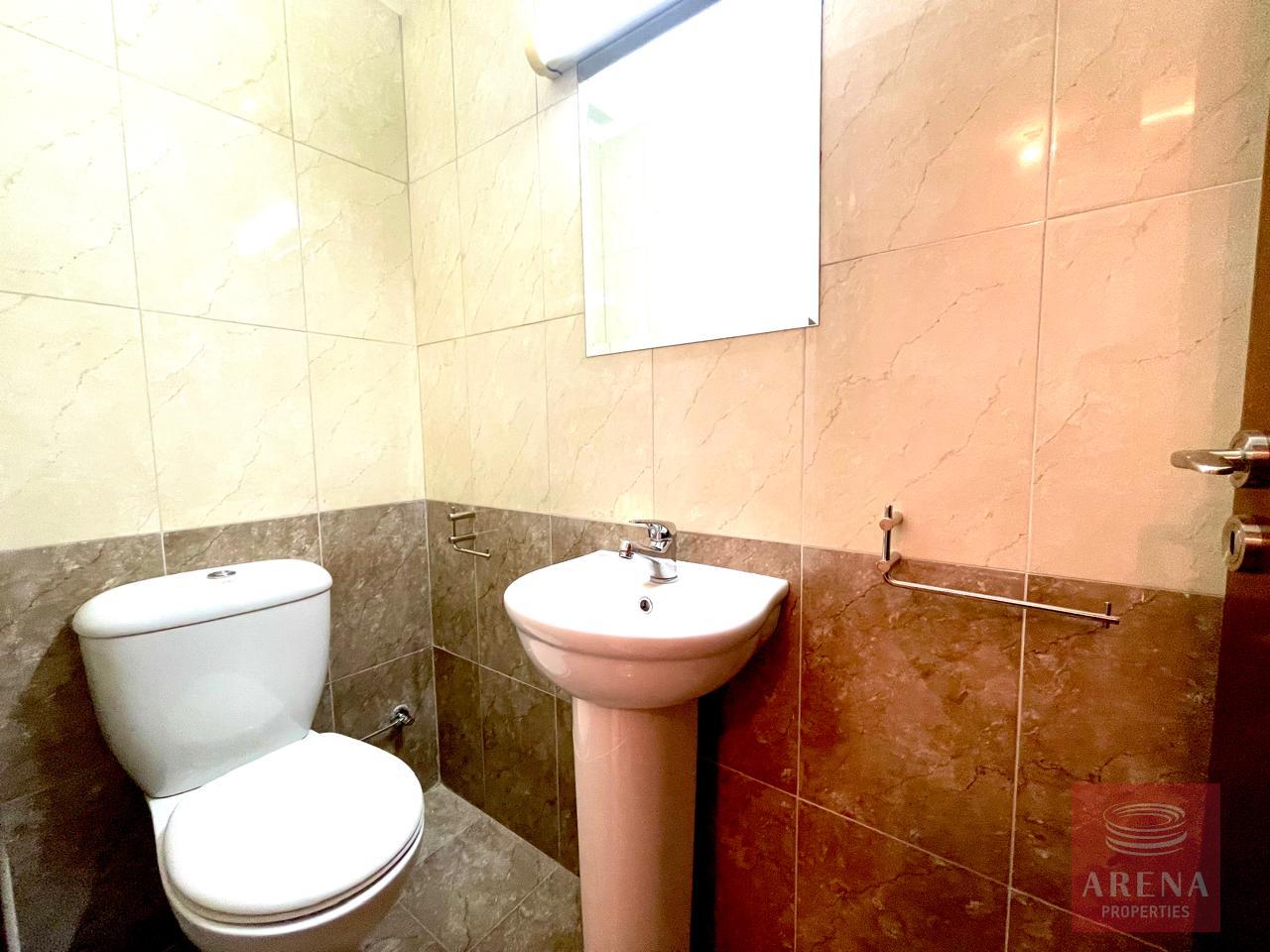 13-2-BED-APT-IN-LARNACA-8653-1