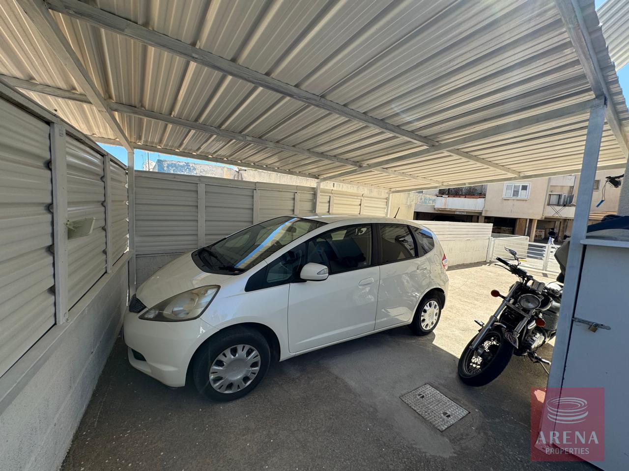 13-2-BED-APT-PARALIMNI-6217-1