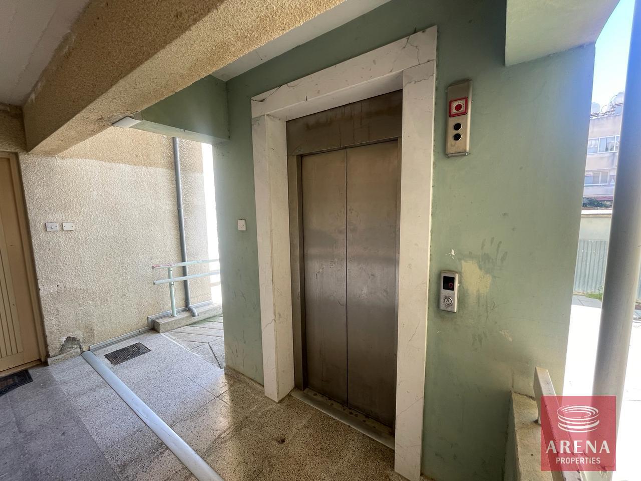 14-3-BED-APT-LARNACA-7863-1