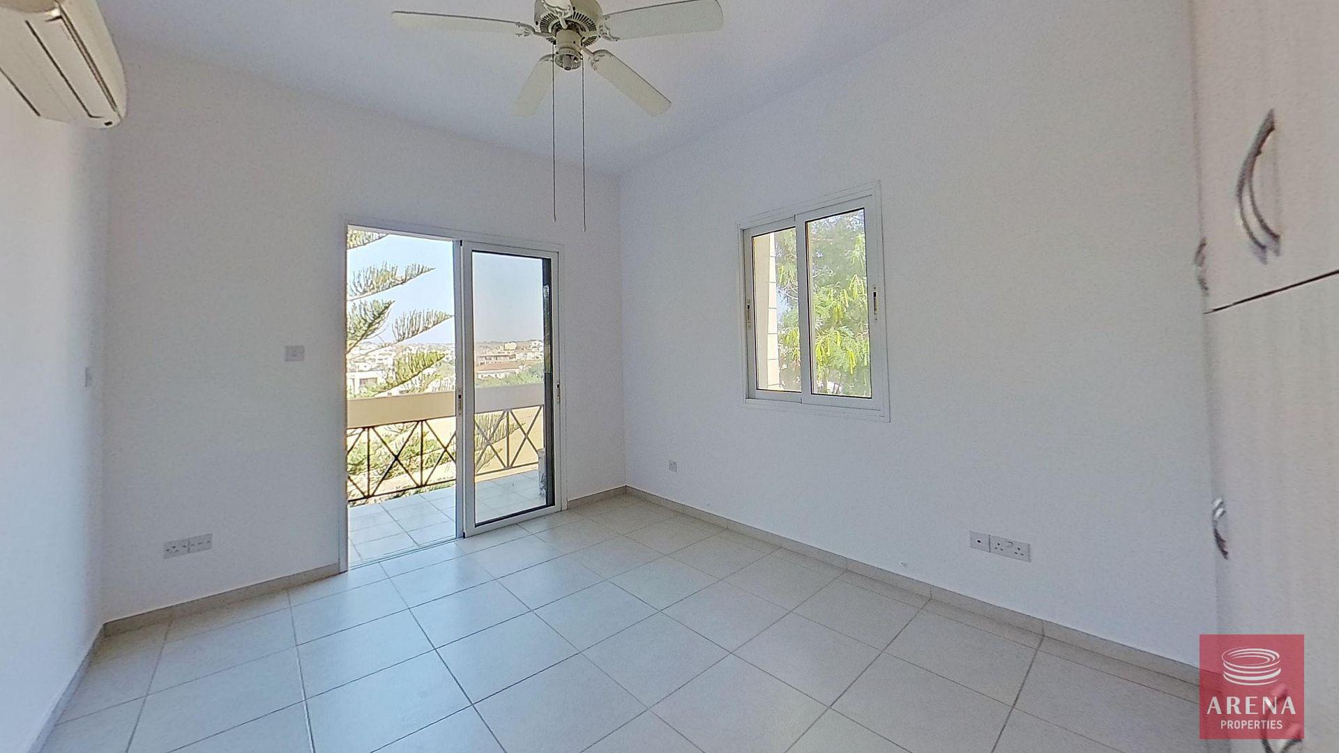 14-house-in-ormidia-8386