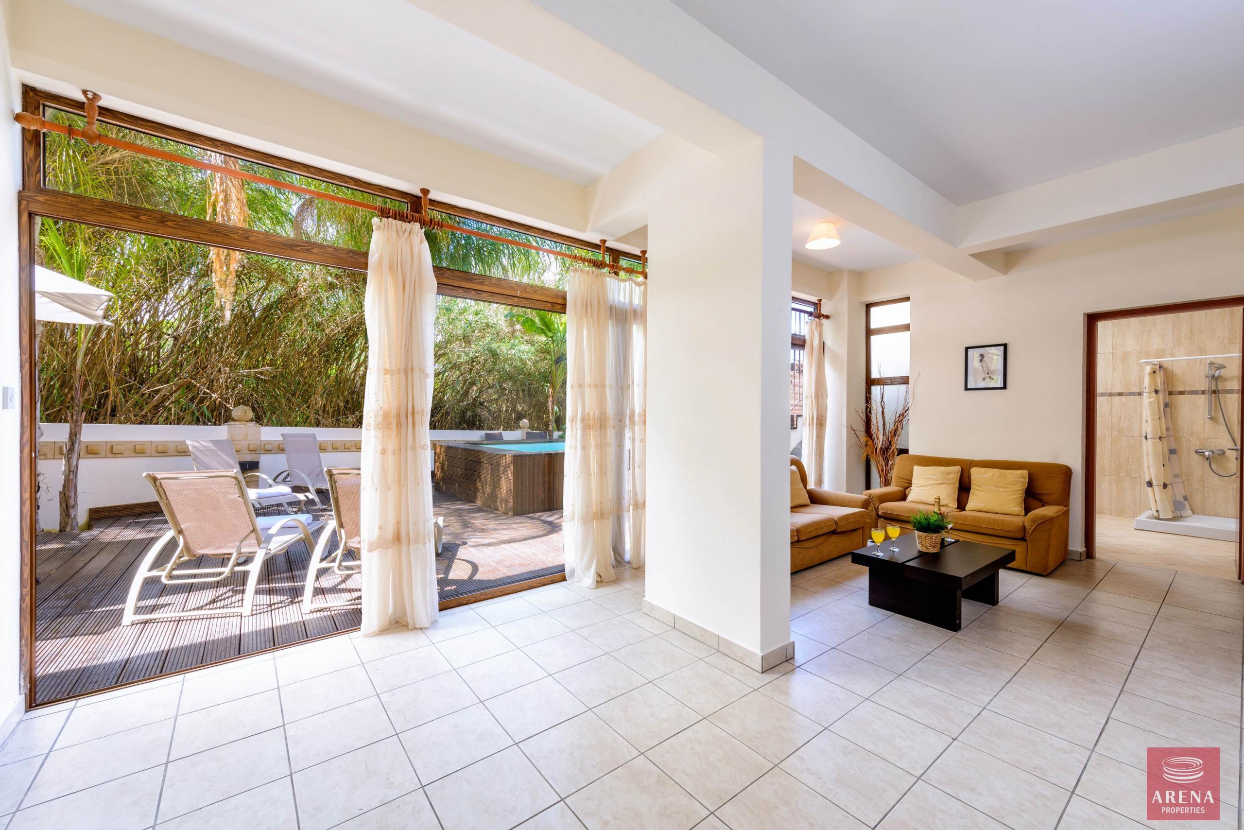 1478-D80_6897-scaled-1