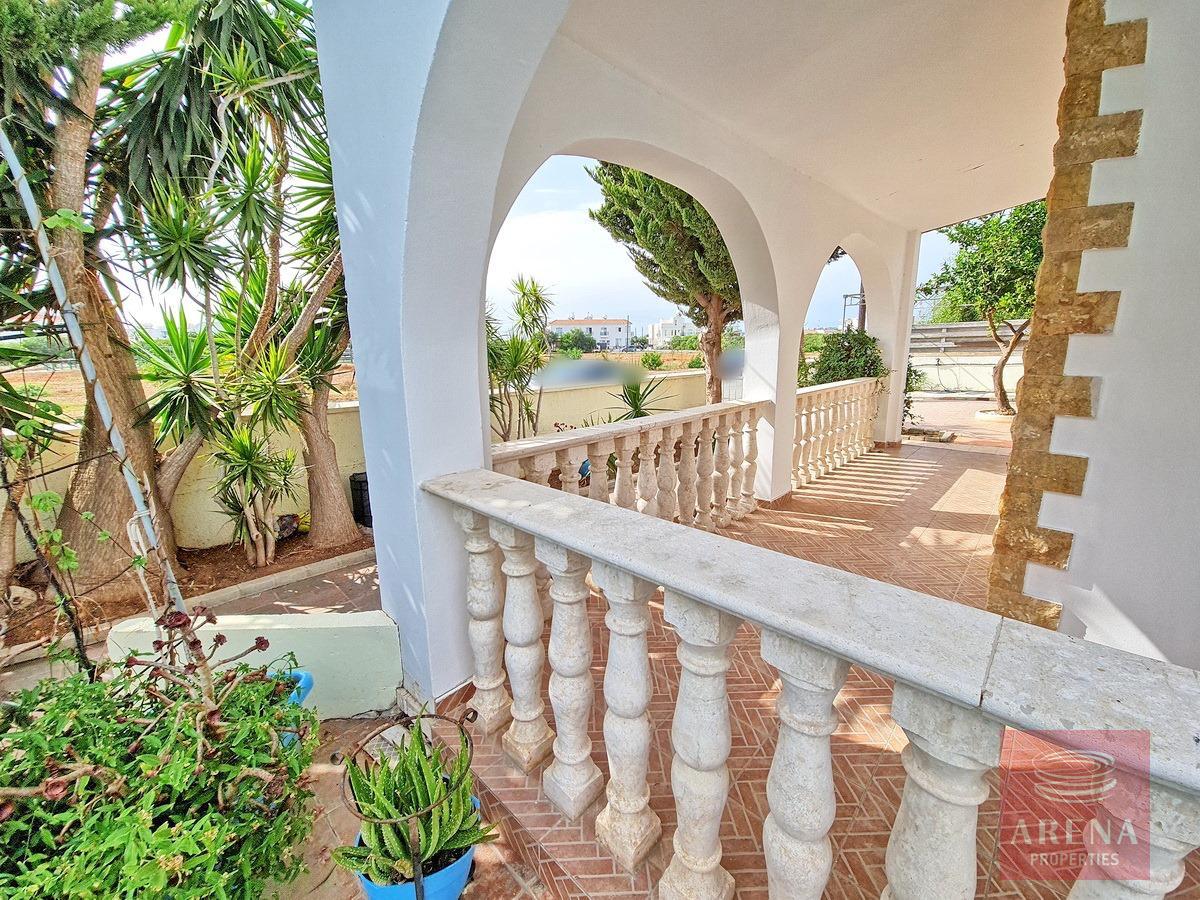 15-4-BED-BUNGALOW-PARALIMNI-8979-1