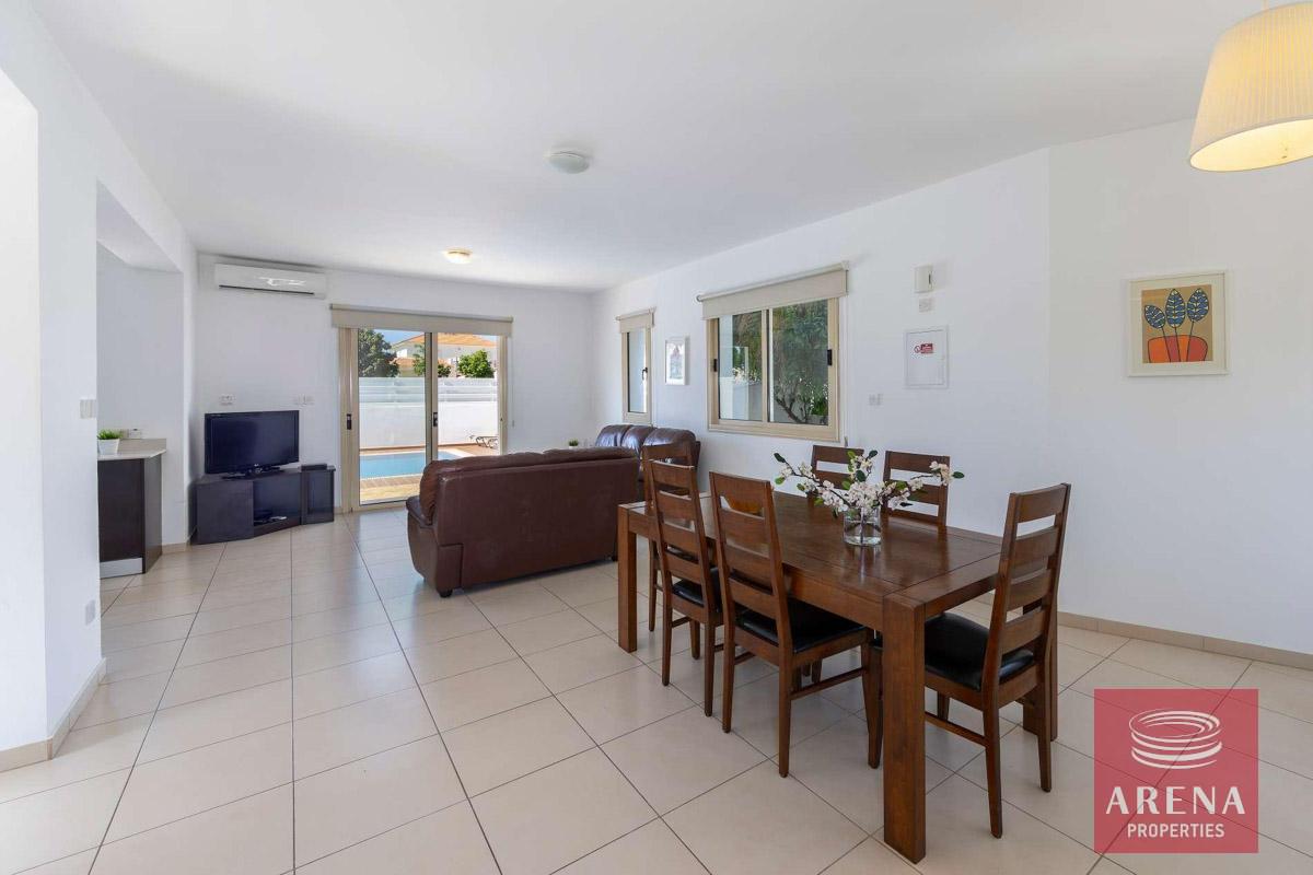 16-3-BED-VILLA-IN-PERNERA-6813