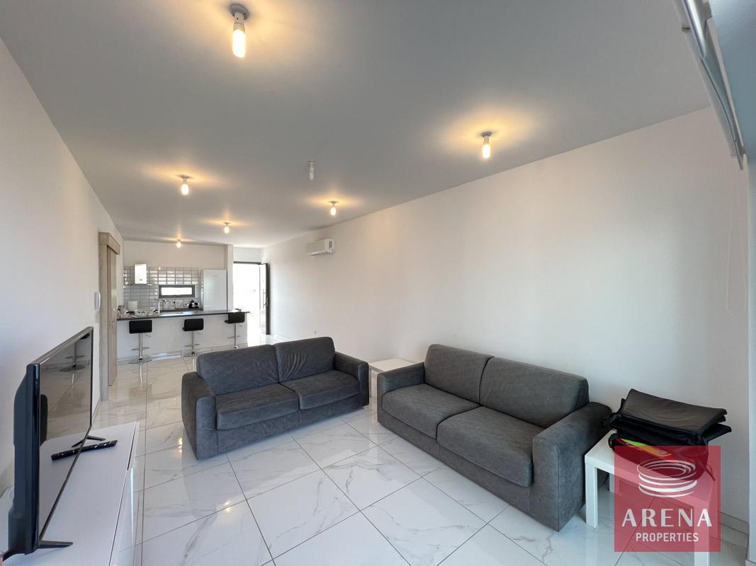 17-2-BED-APT-PARALIMNI-8770