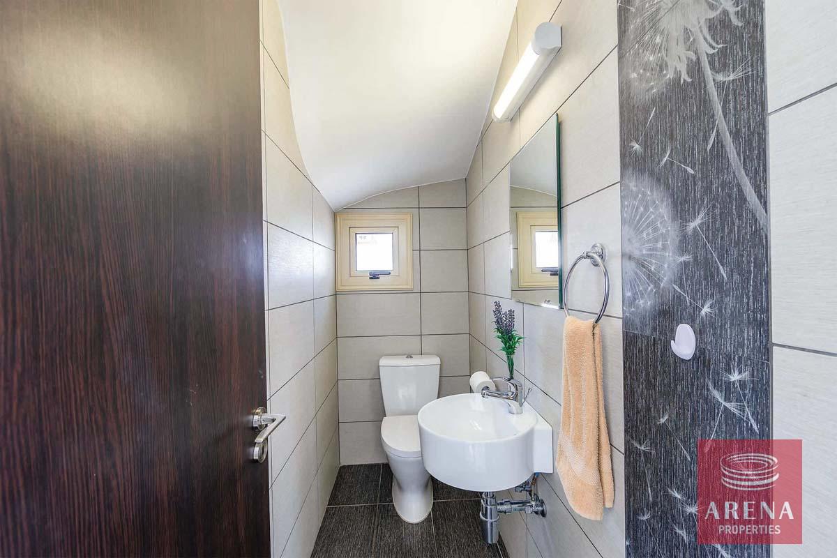 17-3-BED-VILLA-IN-PERNERA-6815