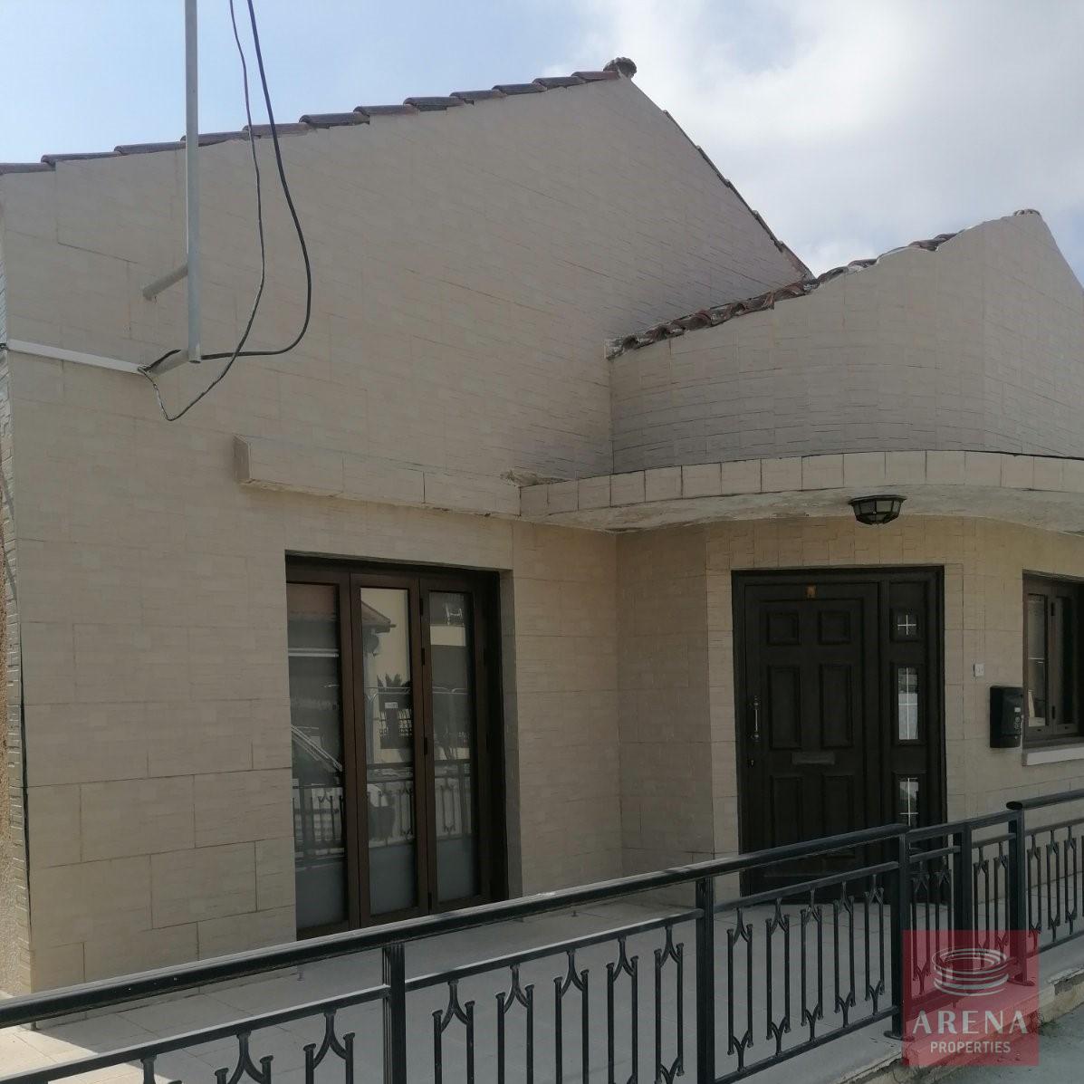 2-3-BED-BUNGALOW-CHRYSOPOLITISSA-7168-2