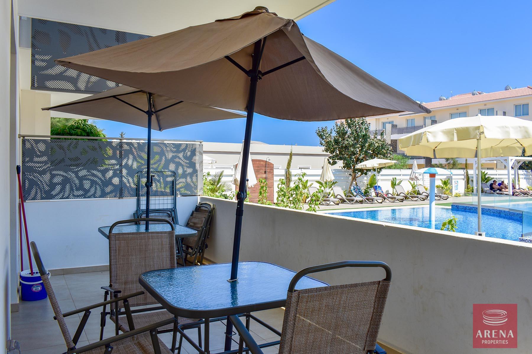 2-apt-kapparis-5499-2