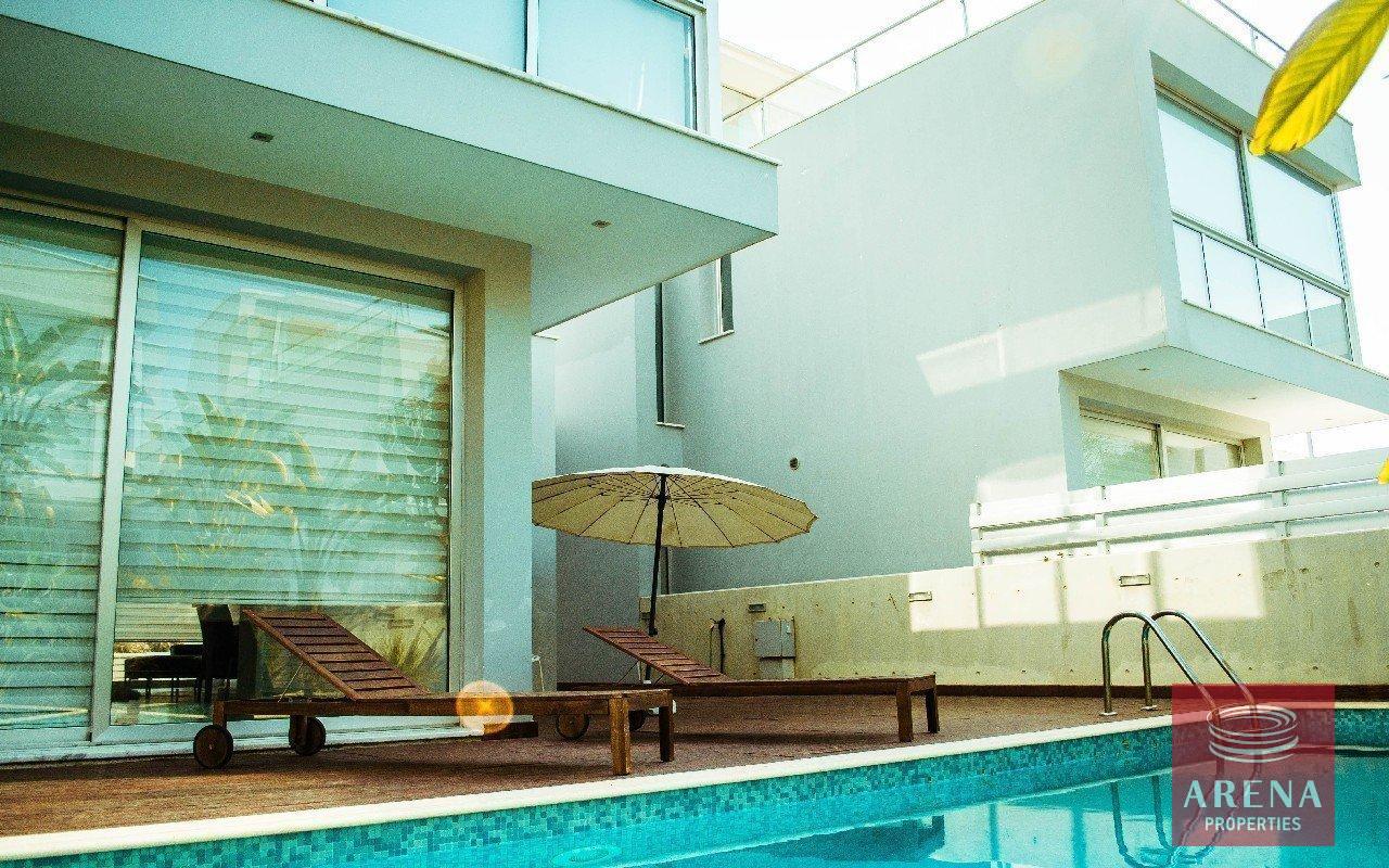 2-villa-larnaca-3909