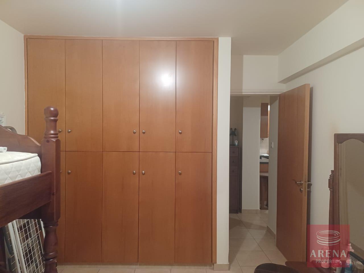 20-1-BED-APT-9084-1