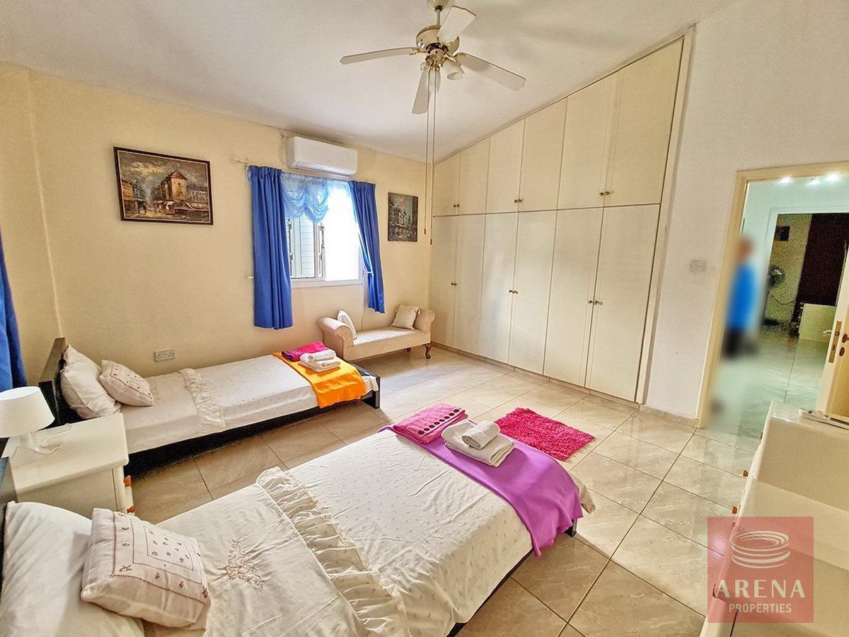 27-4-BED-BUNGALOW-PARALIMNI-8979-1