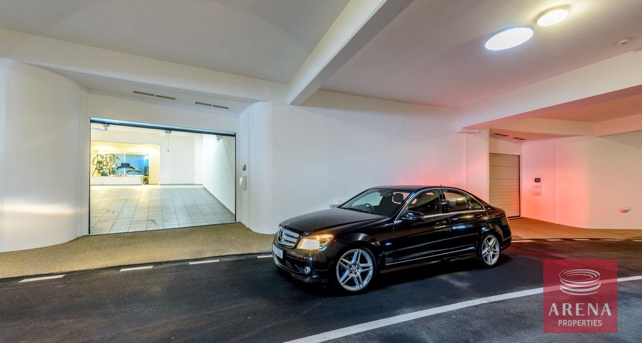 29-6-BED-VILLA-PROARAS-8444