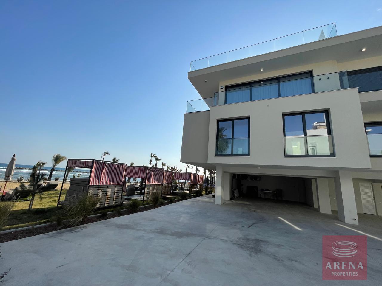 3-2-BED-APT-FOR-SALE-DEKELIA-9342