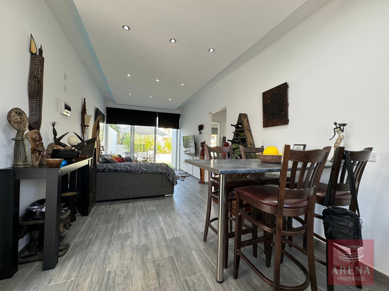 3-2-BED-APT-PARALIMNI-6217-1