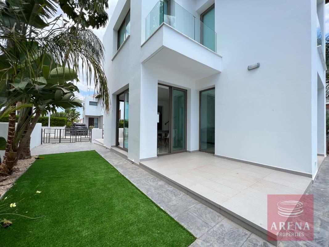 3-3-BED-VILLA-IN-AYIA-TRIADA-8169-1