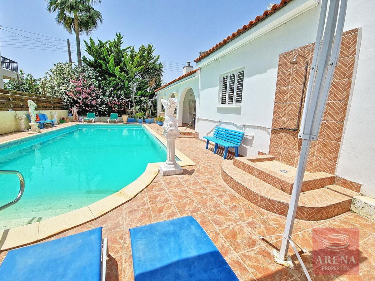 3-4-BED-BUNGALOW-PARALIMNI-8979-1