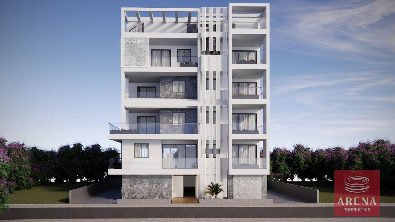 3-APTS-IN-KAMARES-7079