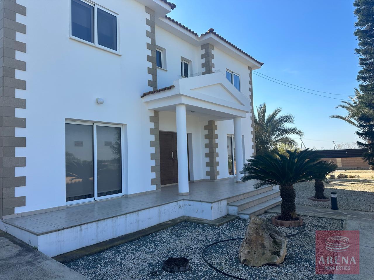 3-VILLA-FOR-RENT-IN-LIOPETRI-9223-1