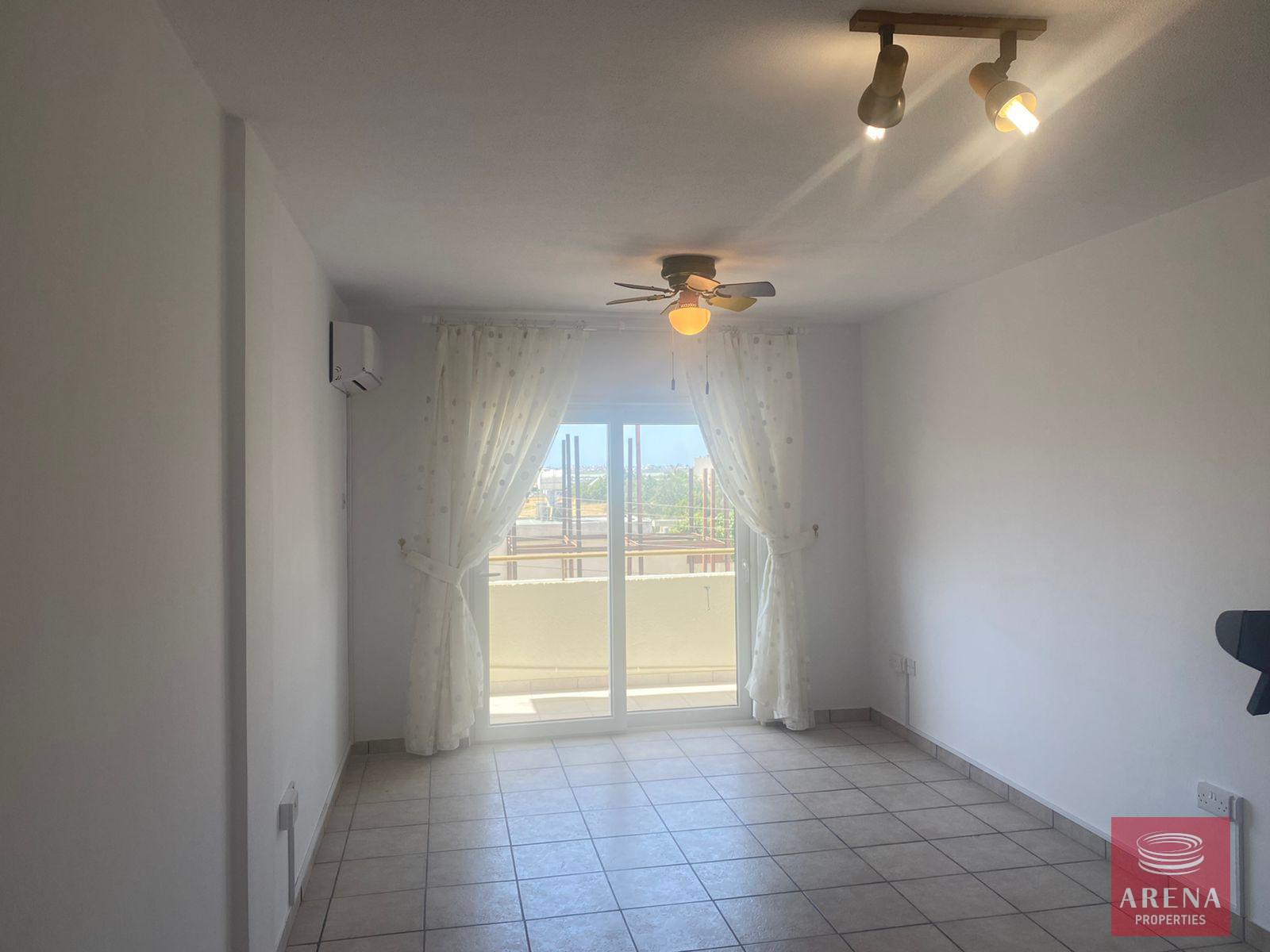 3-apt-for-rent-in-paralimni-6060-1