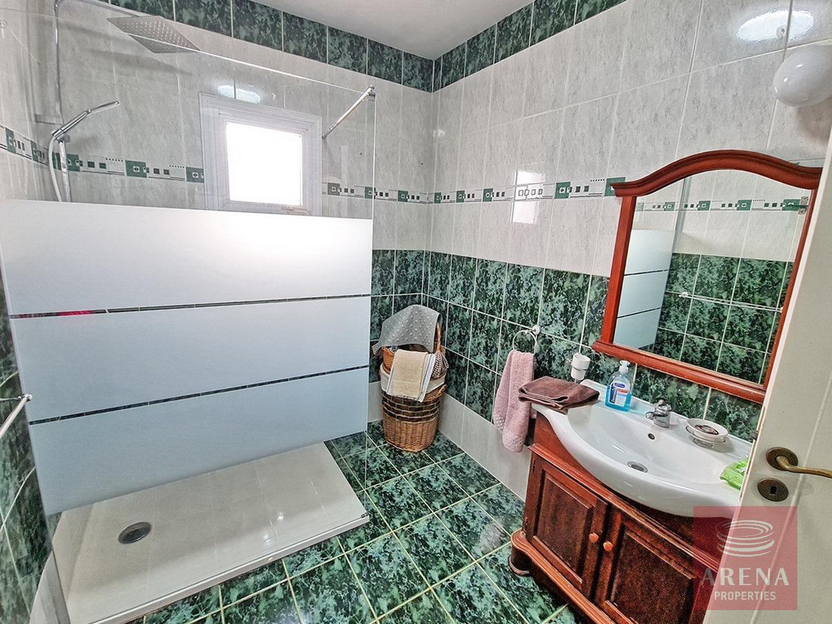 32-4-BED-BUNGALOW-PARALIMNI-8979-1