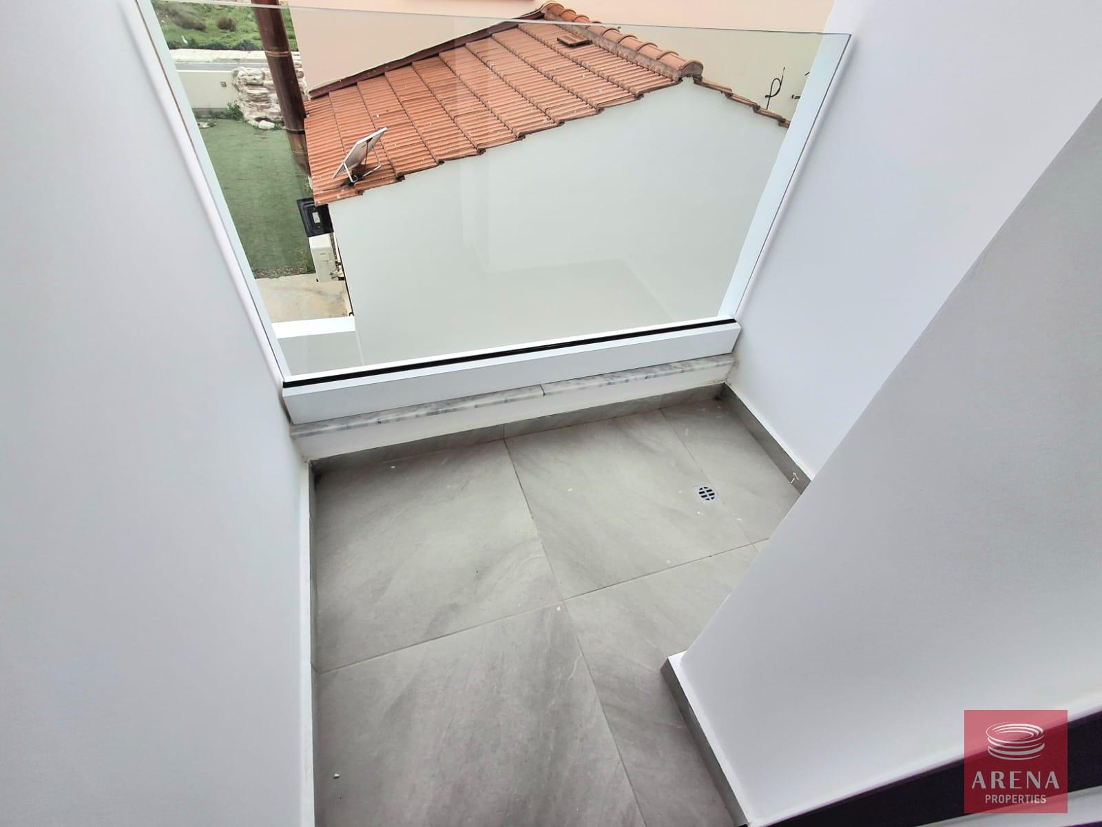 4-2-BED-APT-FOR-RENT-IN-OROKLINI-9051