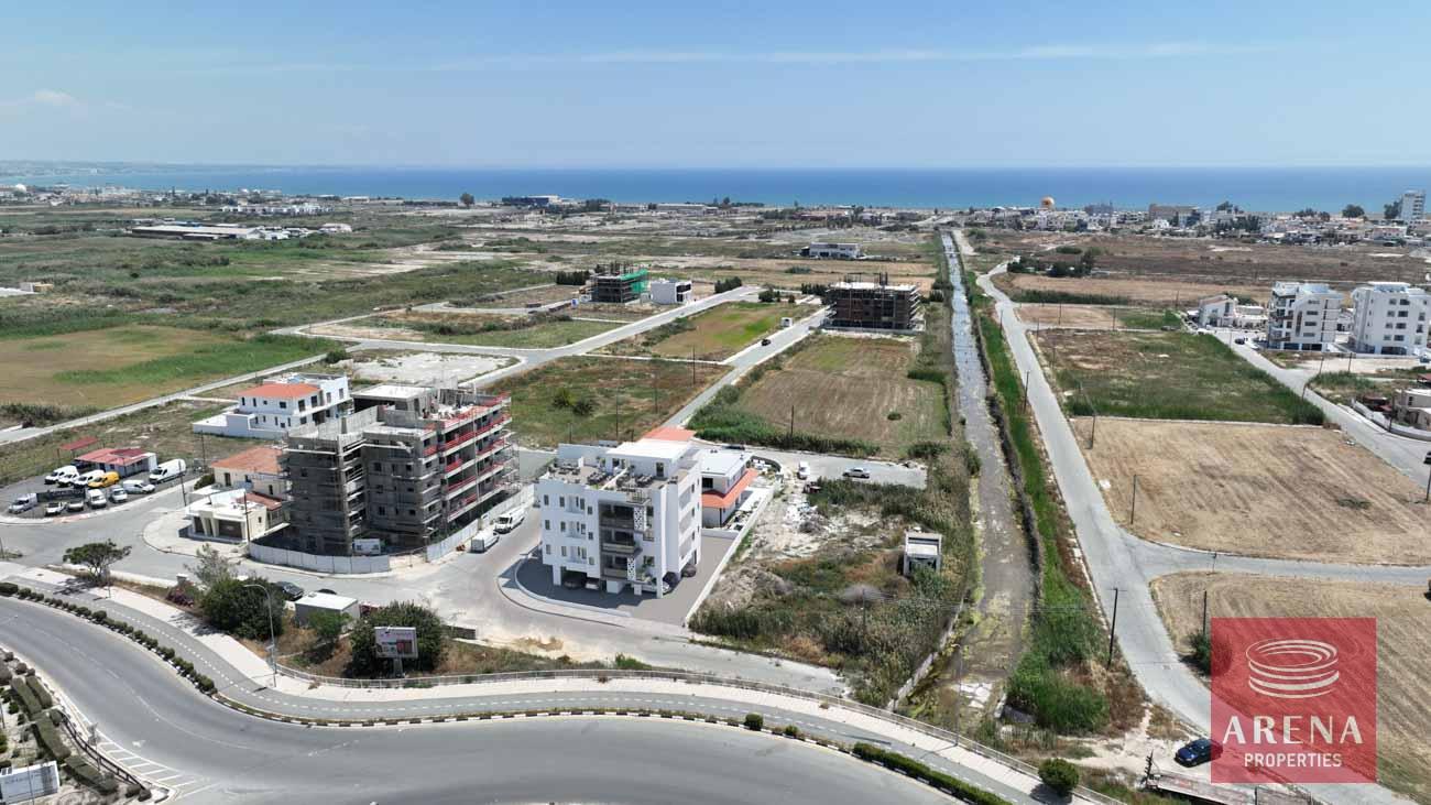 4-2-BED-APT-LIVADIA-7797-1