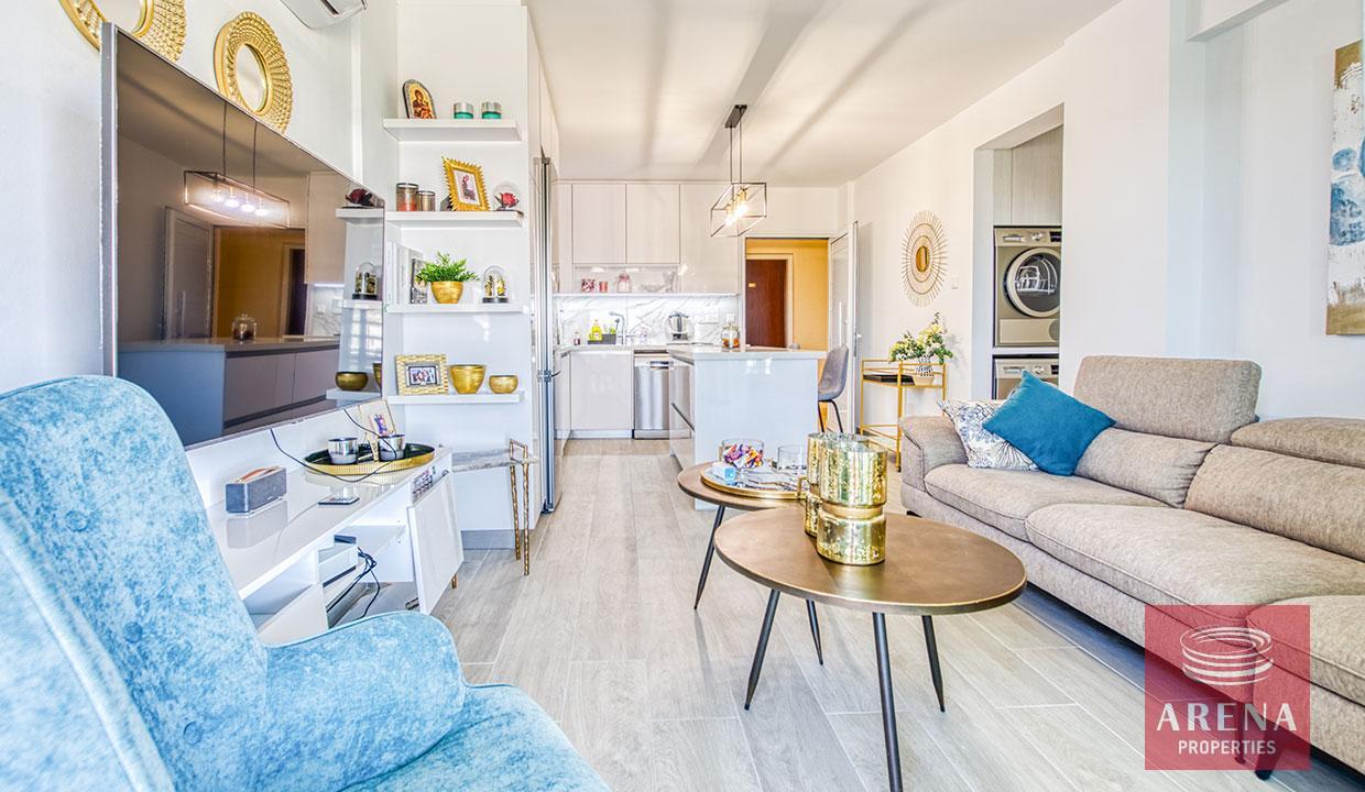 4-2-bed-apt-in-paralimni-7960-1