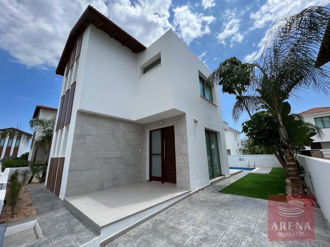 4-3-BED-VILLA-IN-AYIA-TRIADA-8169-1