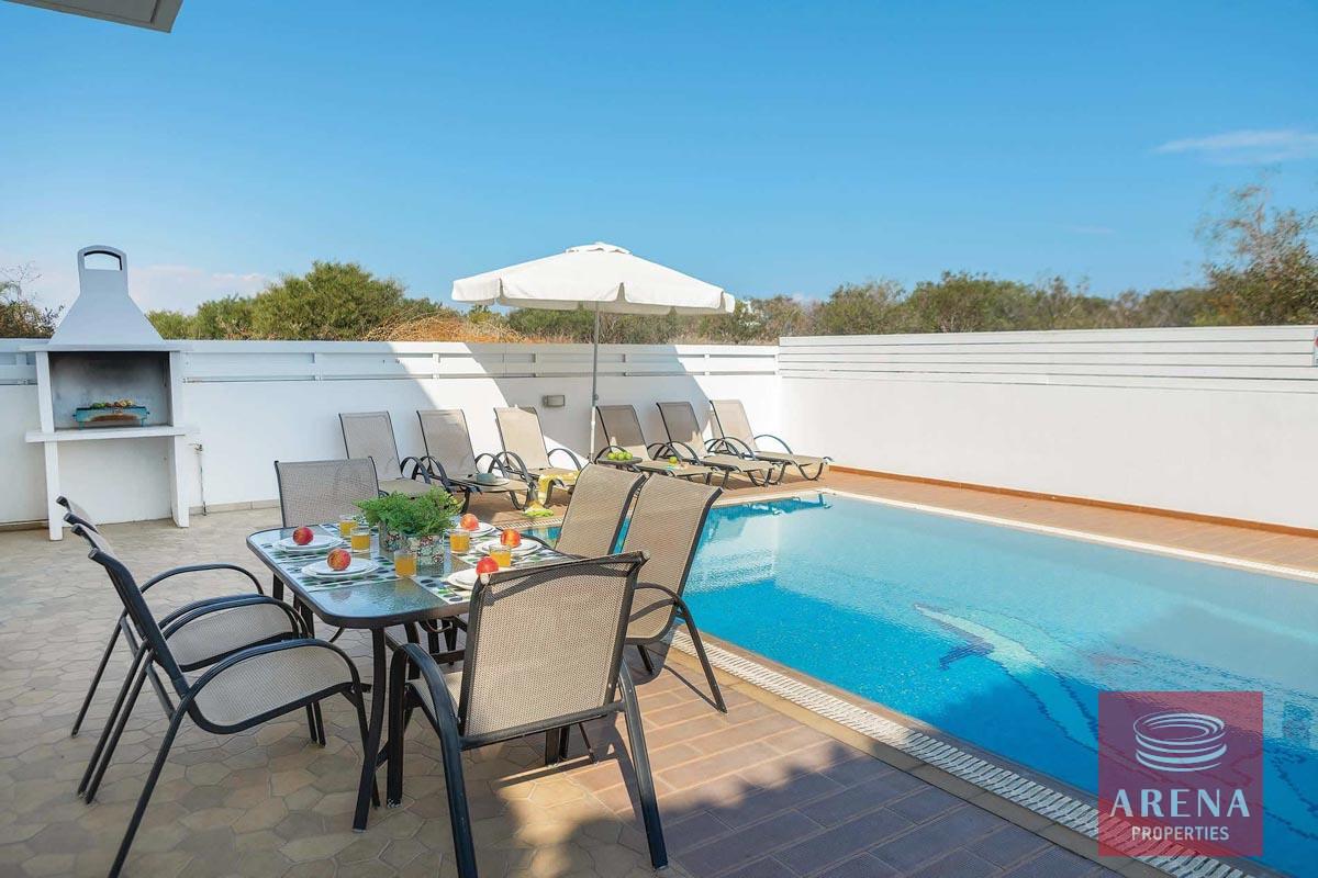 4-3-BED-VILLA-INPERNERA-6819