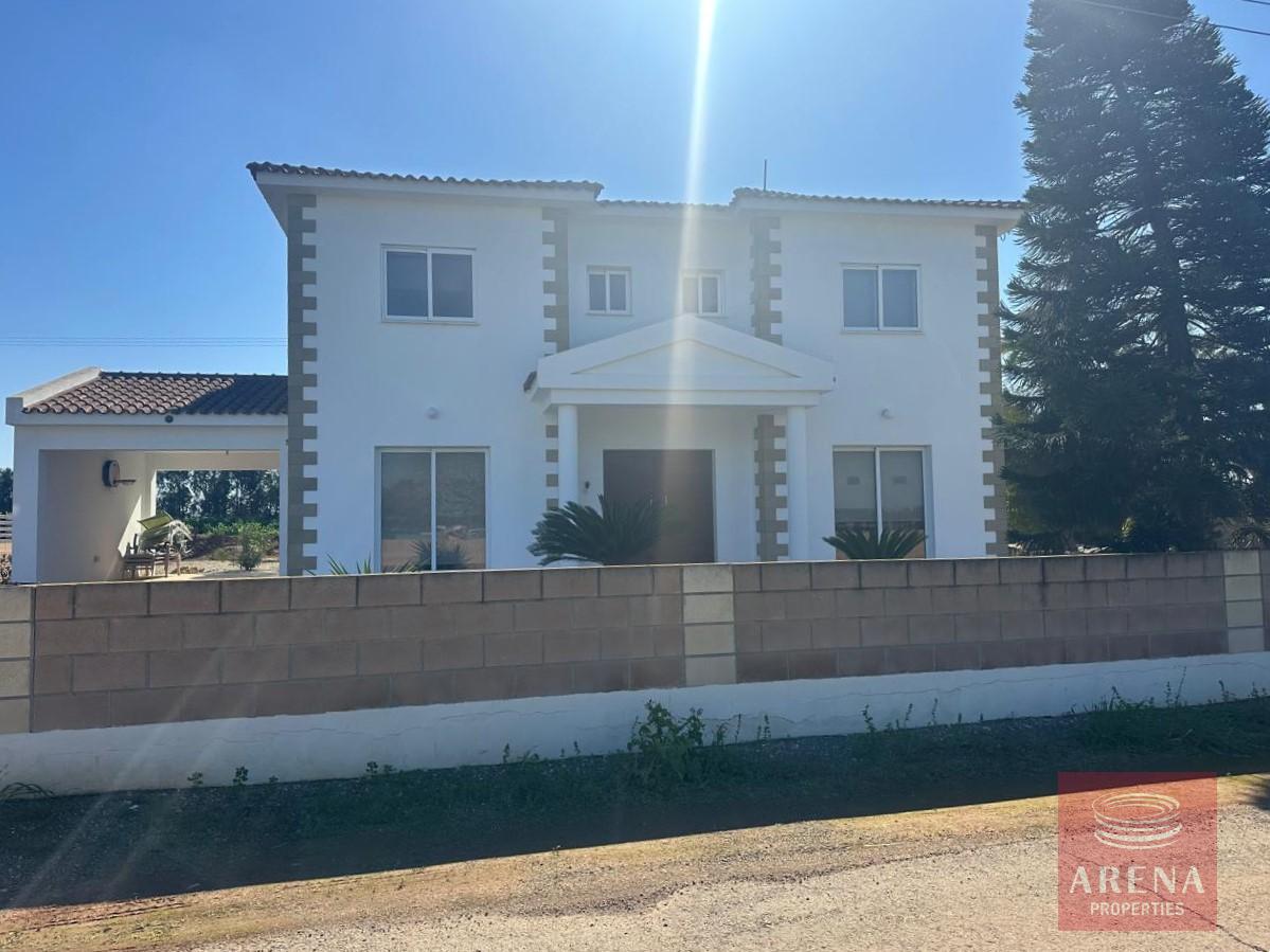 4-VILLA-FOR-RENT-IN-LIOPETRI-9223-1