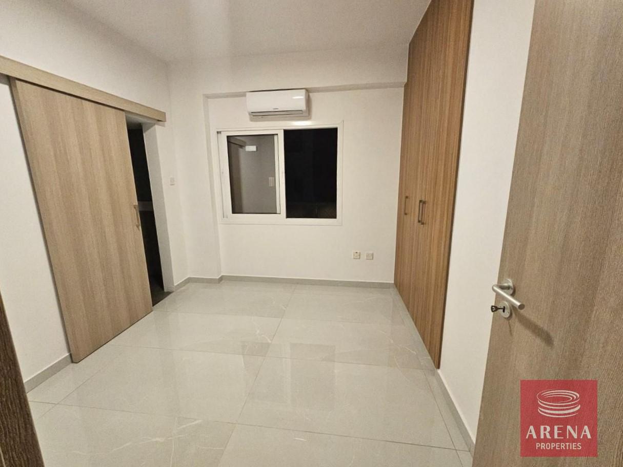 5-2-BED-APT-DROSIA-7898-1