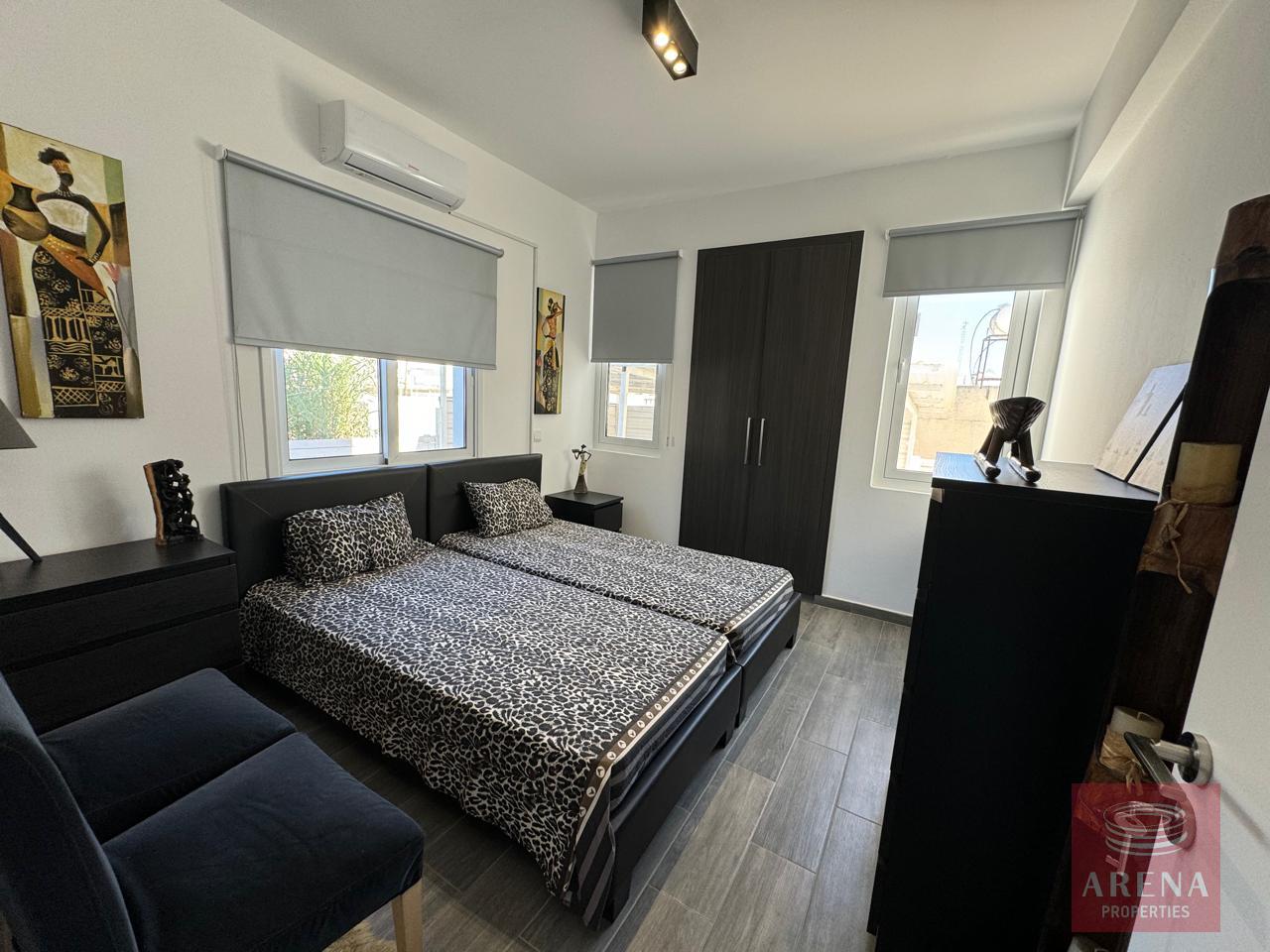 5-2-BED-APT-PARALIMNI-6217-1