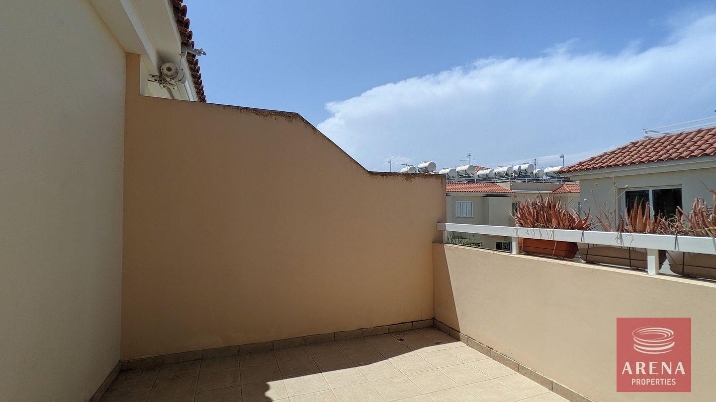 5-2-bed-apt-in-paralimni-7128