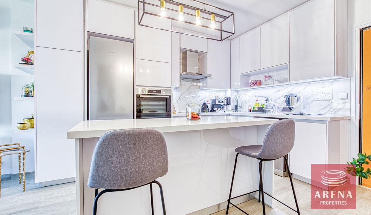 5-2-bed-apt-in-paralimni-7960-1